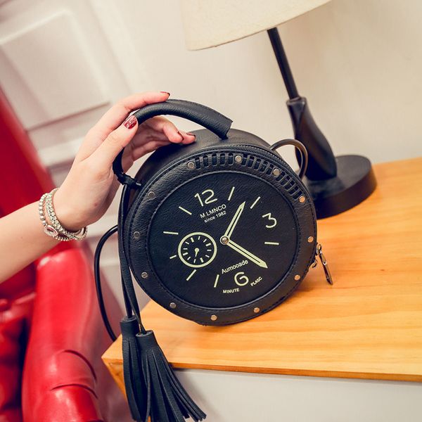 

новая женская кожаная сумка лоскутное круговое седло личность часы печатные кисточкой девушки случайные круглые сумки через плечо