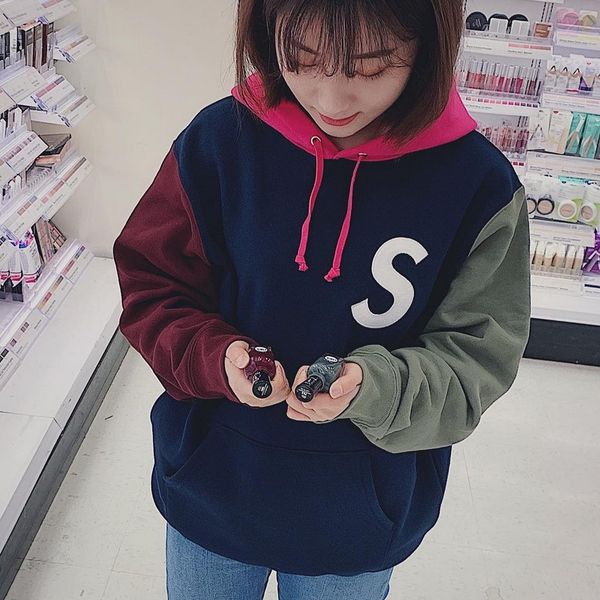 

19ss s logo colorblocked contrasting color stitching embroidered hooded sweater women plus velvet couple hoodie men, Red