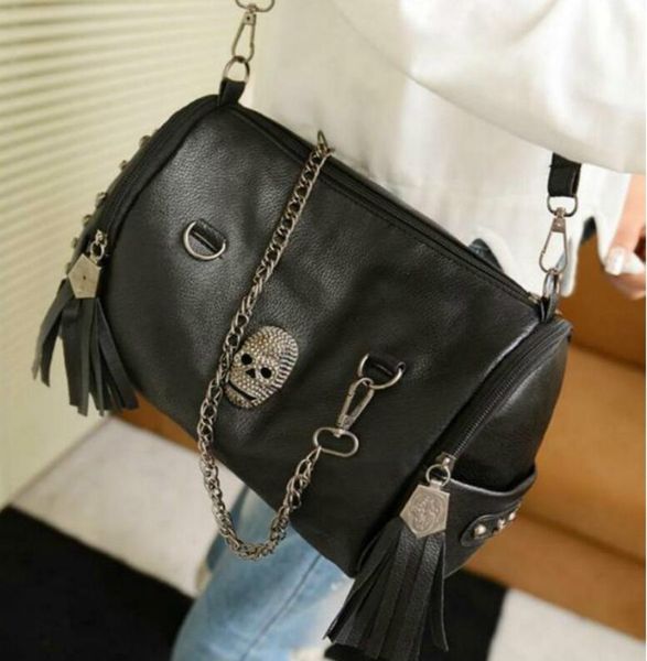 

designer portable women shoulder bag skull fashion bags tassel lady crossbody satchel messenger bucket motorcycle bags big capacity/7