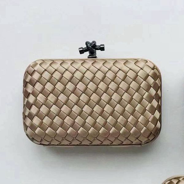 

случайные вязание женщин сцепления сумка ins мешок способа ручной женщина свадьбы европейский американский дизайнер бренда цвет конфеты