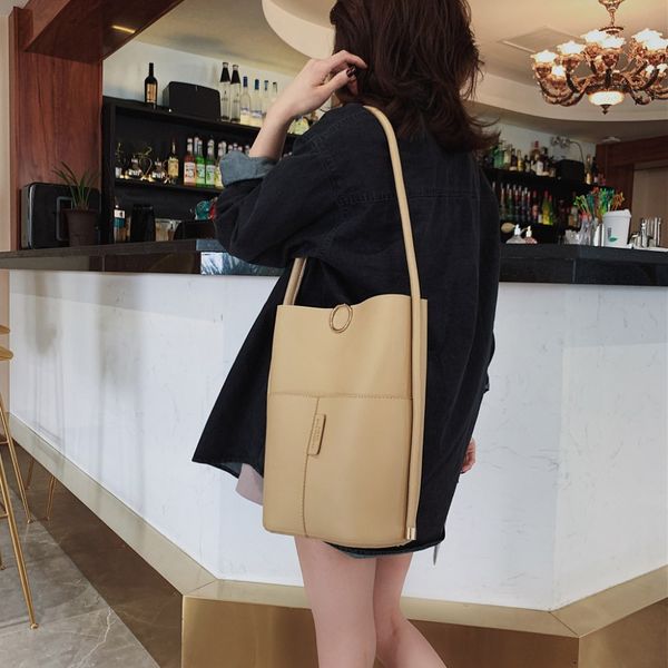 

fashion simple large capacity bucket bag luxury handbags 2019 new women bags designer leather solid color shoulder bag a1
