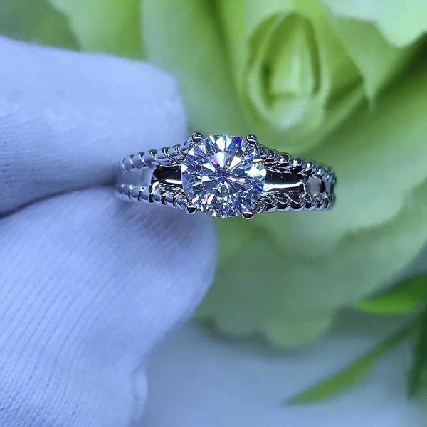 

round silver moissanite ring 1ct d vvs luxury moissanite weding ring for women, Golden;silver