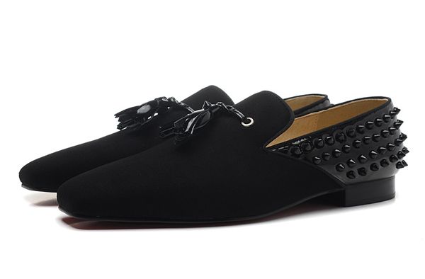 Heißer Verkauf – Business-Abendschuhe, Designer-Marken-Männer, mit Spikes besetzte Quasten-Loafer, Hochzeitsschuhe, Designer-Oxfords, 39–46