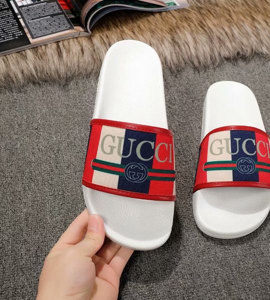 

2019 new arrival men and women fa hion white logo ylvie lide andal with rubber ole ize euro 35 45