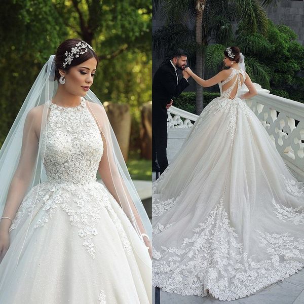 

2020 new pattern arabic bridal wedding dresses in dubai halter neck back design hight quality lace and tulle wedding gowns for women, White