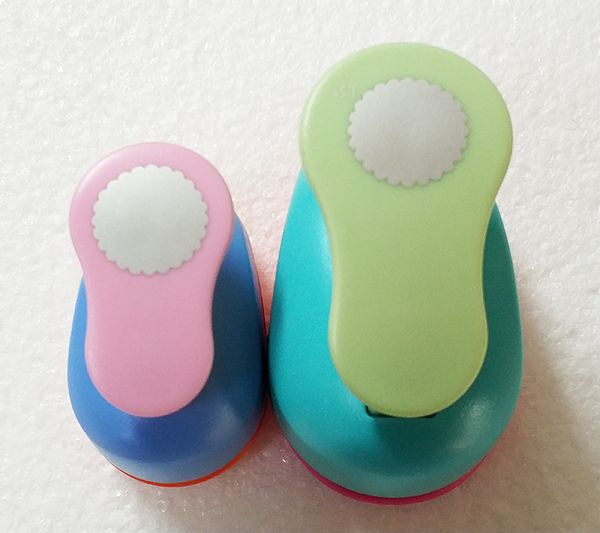 

wave circle hole punch craft 2pcs (1pcs 1