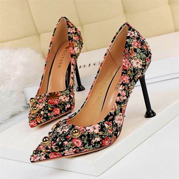 

star style women fashion pearl crystal high heels shoes 2019 new women's pointed toe shallow solid elegant party shoes, Black