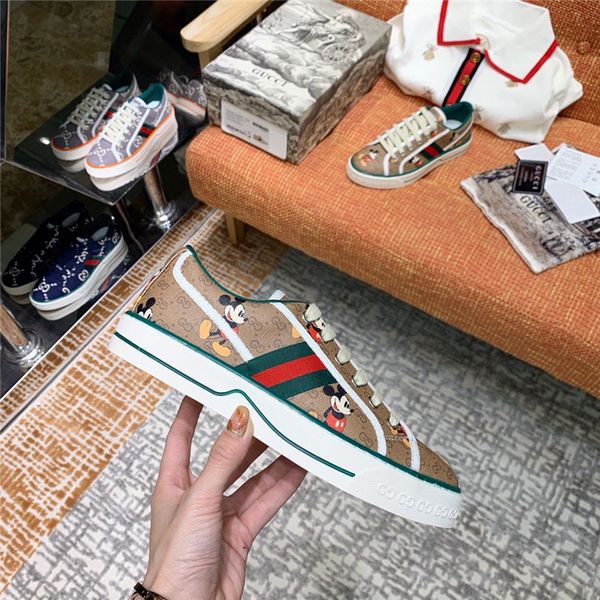 

trendy luxury design women's shoes triple shoes retro lace-up men's shoes flat white shoe leather sneakers size 35-45 04, Black