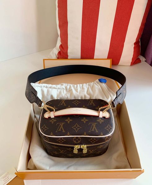 

mini women cosmetic bag fashion mens letter real leather crossbody bags for ladies size 20*13.5*12cm