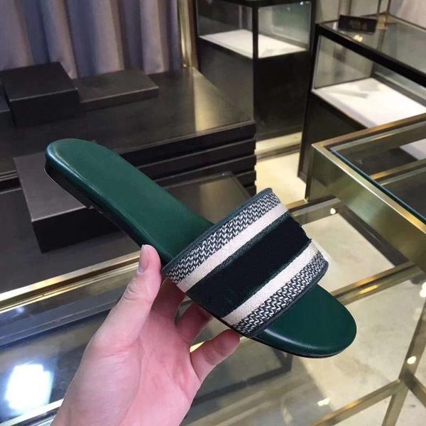 

f917 2019 new fashion designer women shoes printed non-slip designer women slippers indoor bathroom sandals 8 colors size 35-41, Black