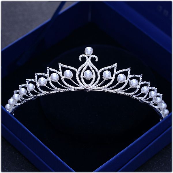 

2018 gorgeous wedding tiara simulated pearls jewelry diadem bridal crown queen alloy tiaras rhinestone crystal hair jewelry, Golden;white
