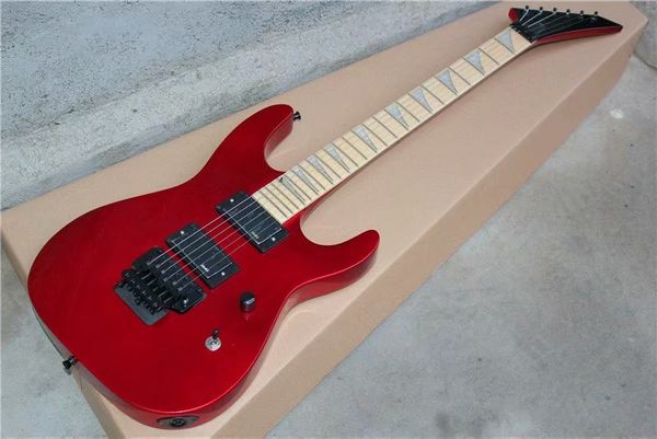 Chitarra elettrica rossa in metallo personalizzata di fabbrica con ponte Floyd Rose, tastiera in acero, hardware nero, personalizzabile