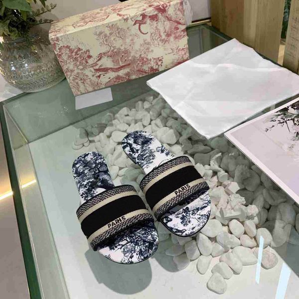 

luxury designer leather ladies sandals summer flat slipper fashion beach woman cartoon embroidered slipper rainbow letters slippers, Black