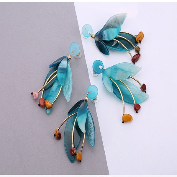 

new personality small fashion earrings acrylic earrings, Silver