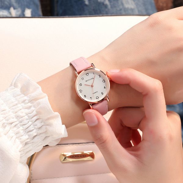 

women watches simple vintage small dial watch sweet leather strap outdoor sports wrist clock gift simple trend ing, Slivery;brown