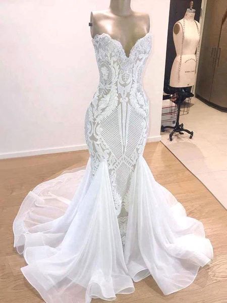 Abiti da sposa a sirena in pizzo con scollo a cuore bianco 2020 Abiti da sposa con paillettes scintillanti in organza di pizzo Sweep Train Abiti da sposa BC3311