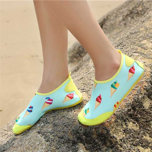 

couple sneakers swimming shoes quick-drying shoes women beach water parent child