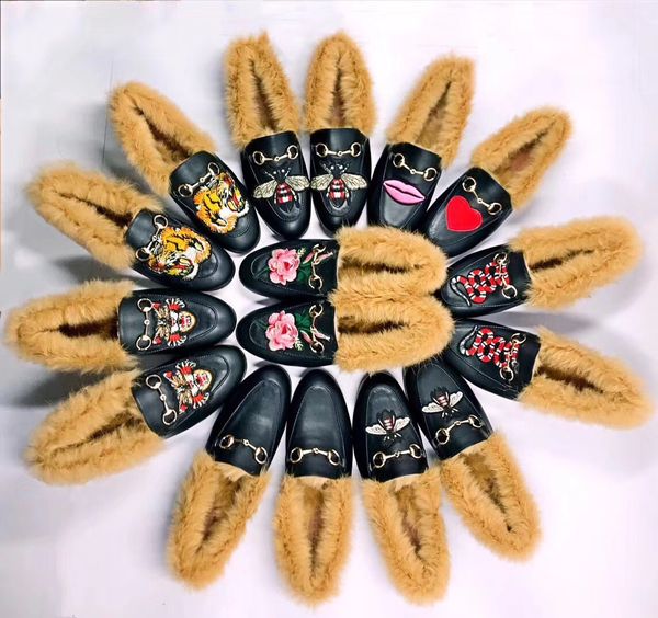 

Sapatos clássicos libilian