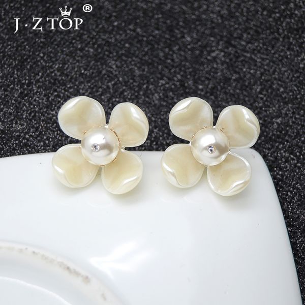 

new women elegant shell petals stud earrings white imitation pearl flower earrings 2019 charm jewelry gift, Golden;silver