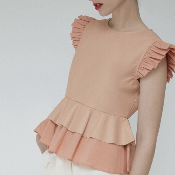 

ewq] 2020 summer new fashion blogger casual women's round neck ruffled up leather stitching shirt loose sleeveless blouse, White