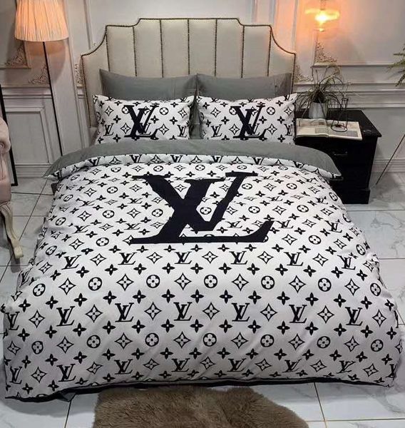 

branded cotton bedding set winter classic embroidery duvet cover bed sheet pillowcase warm fashion bedclothes christmas gifts