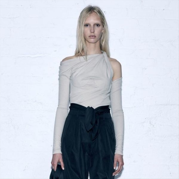 

women's wear in t-shirt summer 2020 cotton rice gray single shoulder tight women's t-shirt short sleeve top, White