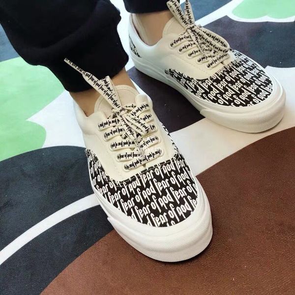 

old skool fashion canvas sneakers men women skateboard shoes fear of god classic black white flames mens sports trainer size36-44