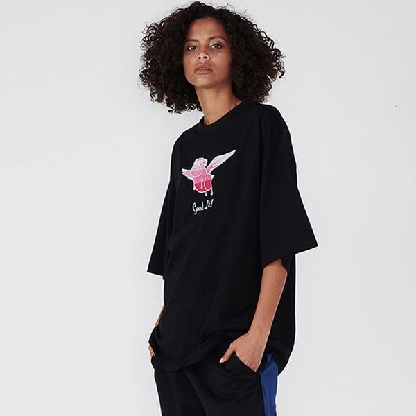 

19FW vêtements Flying Pig Футболка мультфильм Симпатичные Printed Tee Мужчины Женщины Улица Скей