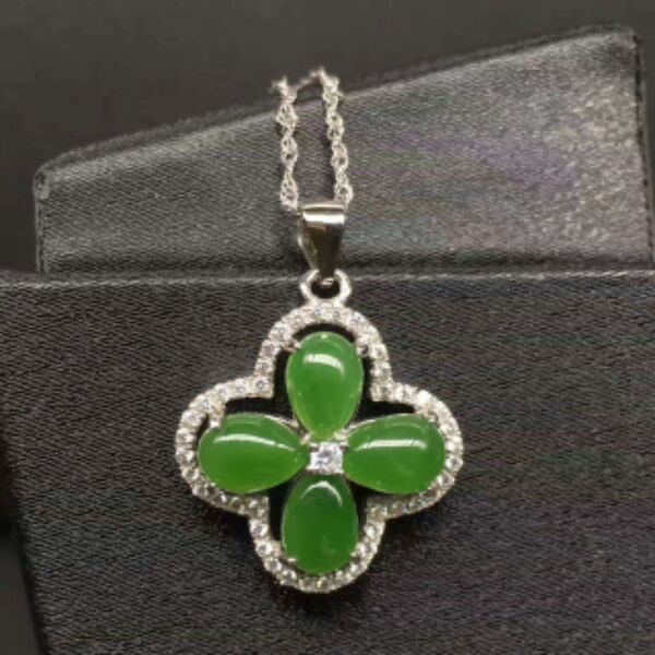 

authentic fashion s925 silver-encrusted natural and tianyu jade green lucky pendant necklace send certificate