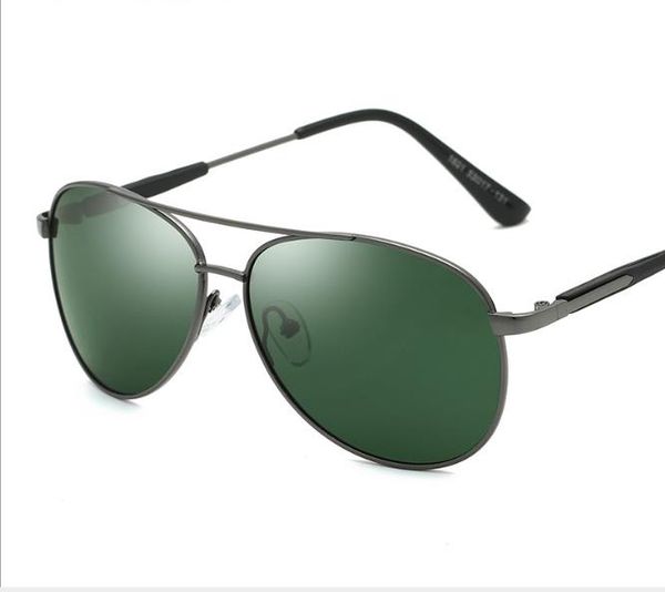 

new high definition polarized sunglasses toad mirror trend metal driving sunglasses anti-ultraviolet for men, White;black