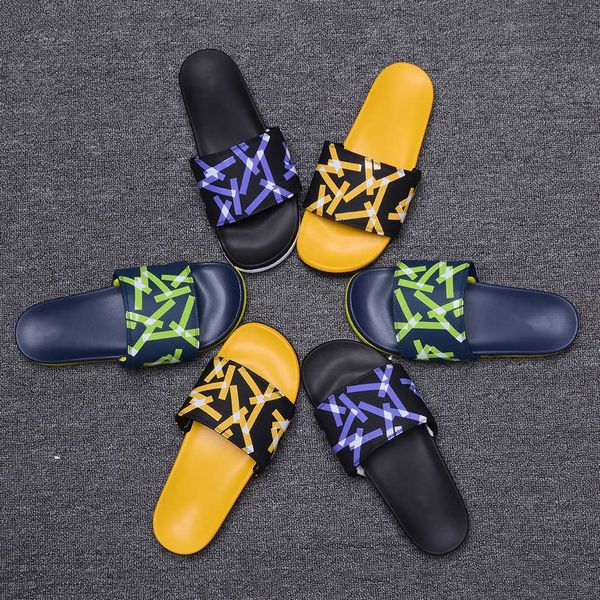 

new designer luxury striped slipper flip flops mens sandals causal non-slip summer beach street outdoor indoor fashion comfortable slippers