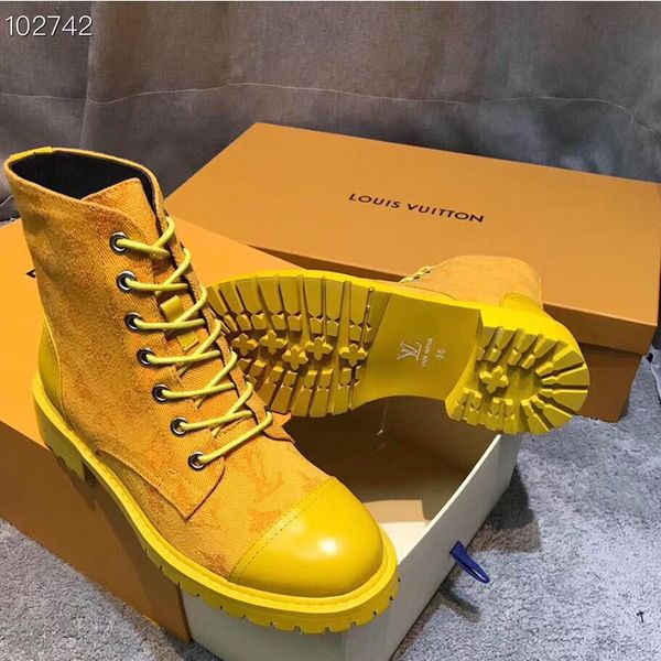 

2020 leisure european and american autumn and winter fashion leather martin boots with round head short female knight boots thick bottom, Black