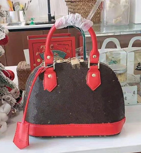 

vogue of new fund of female bag girls women shoulder bags his presbyopic shell package summer han edition joker mini the designer handbags