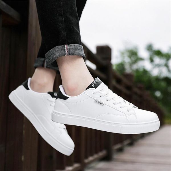 

2019 2018 spring new men casual shoes breathable wear resistant shoes comfortable summer white round toe lace up flat snekaers, Black