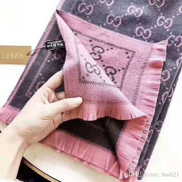 

the classic cashmere pull-wool long scarf is selected in three colors for you. no matter how it is matched, it is full of flavor. it has a s, Blue;gray