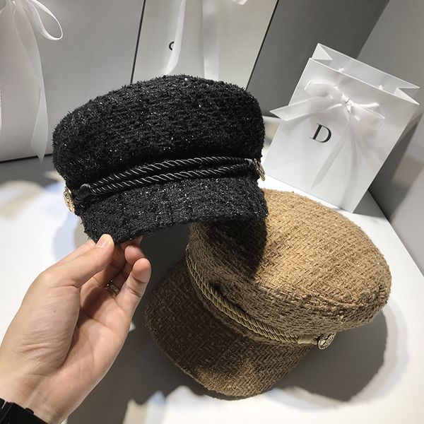 

2019 fashion winter and autumn ladies hats women hats corduroy caps europe and america retro flat casual wild octagonal cap, Blue;gray