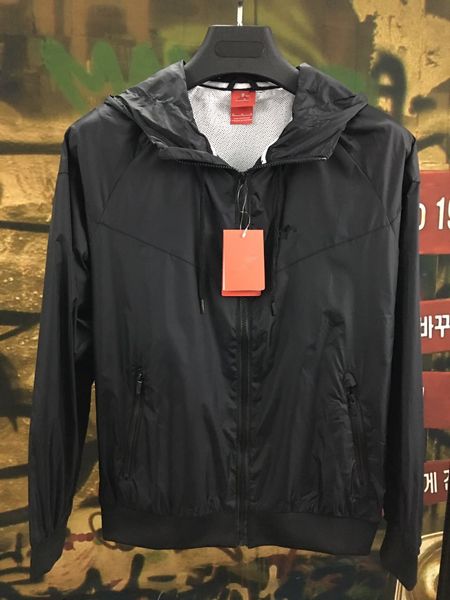 

brand windbreaker jackets men women hooded zipper thin sports jacket coats, Black;brown