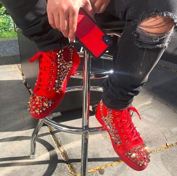 

Высокое Качество Красные Замши + Mix Spikes Высокие Верхние Красные Нижние Кроссовки Обувь Для Женщин, Мужчин Известный Бренд Вскользь Прогулки