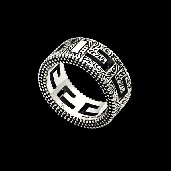 

2020 designer titanium steel ornaments hollowed-out g letter pattern ring lovers square g arabic engraved pattern ring, Silver