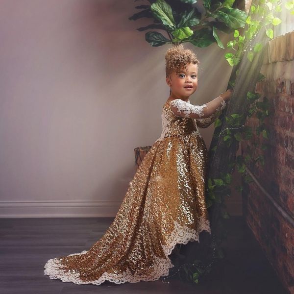 Schöne goldene Blumenmädchenkleider für Hochzeit Hi Lo Langarm Spitze Applikat Mädchen Festzugskleider Kinder Geburtstag Prom Kleid