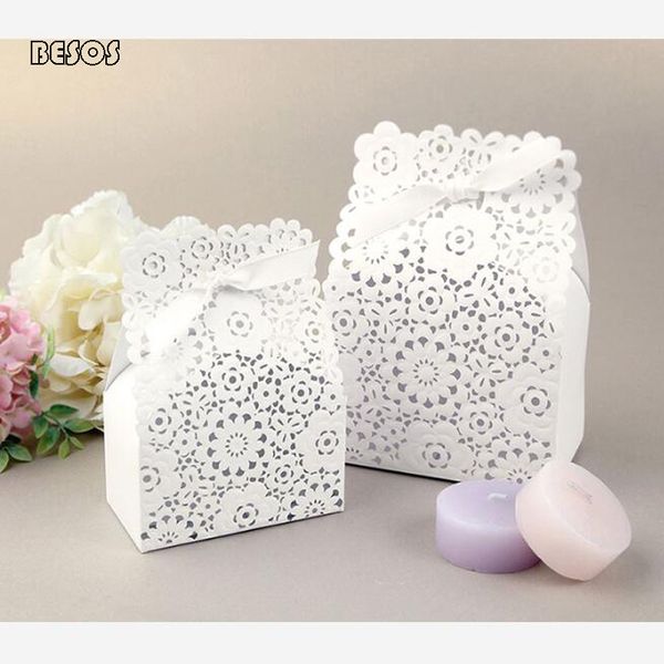 

fresh wedding party valentine's day and new year's day pure white hollowed-out flower candy biscuit self-selling gift box b136d