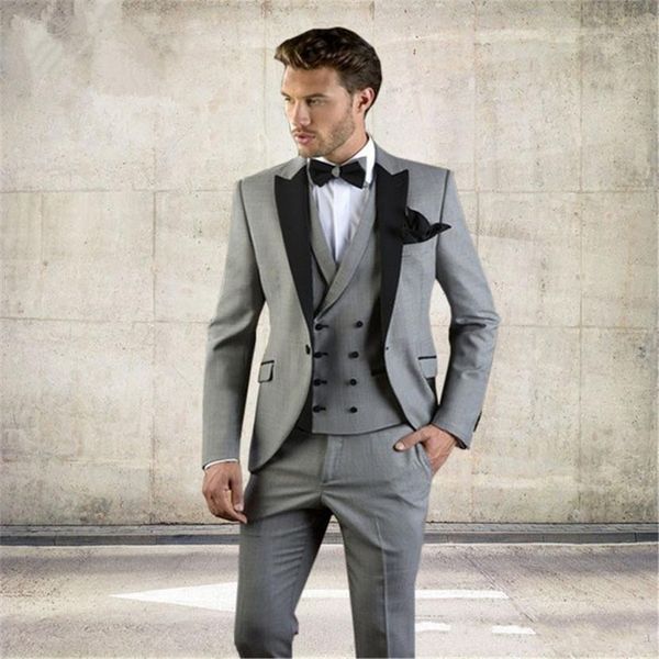 Brand New Light Grey Noivo TuxeDos Black Lapel Groomsmen Vestido de Noiva Moda Homem Jaqueta Jacket Blazer 3 peças Terno (jaqueta + calça + colete + gravata) 771