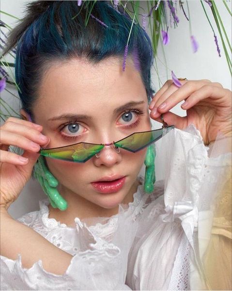 

metal frame cat eye sunglasses women/men brand female sun glasses vintage mirror ladies trending triangle eyewear oculos, White;black