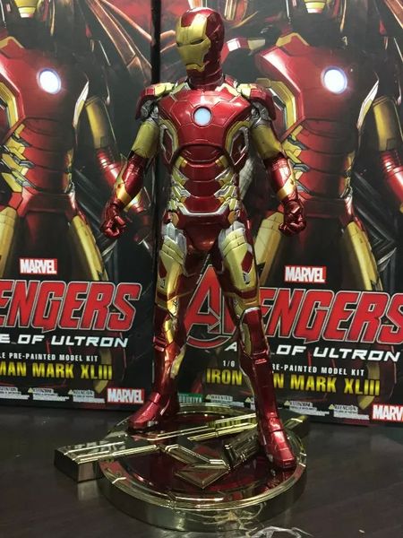 

игрушка подарок модель новый молодежный подарок аниме мстители 2 австрийской эпохи mk43 железный человек может светить рука модель