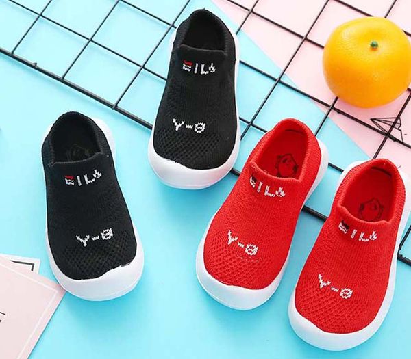 

classic sneaker chaussures enfants fashion smart triple kids shoes platform leather shoes air chaussures shoes011 px557, Black;red