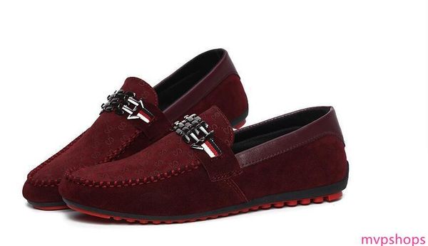 

большие ярды мода мужской новый все-матчевого горячее теснение матового отдыха дышащего скольжение на квартирах мужчины комфортно случайные