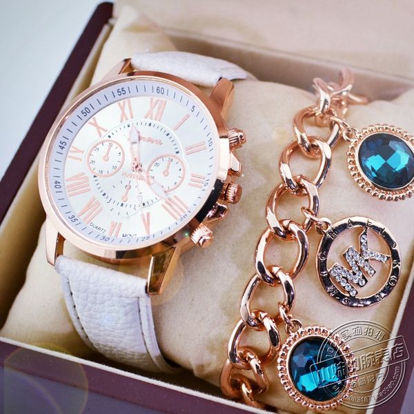 

2019 new leather quartz ladies watch ladies fashion watch clock, Slivery;brown