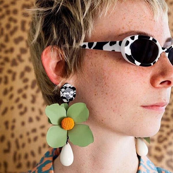 

small oval ladies sunglasses black frame women brand designer sun glasses for women vintage eyewear shades z034, White;black