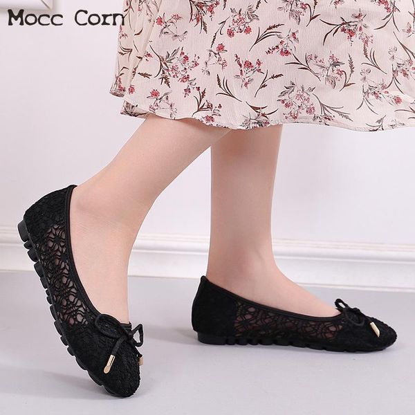 

2019 Summer Lace Flat Shoes Women Bow Ballet Flats Lady Slip On Loafers Hollow Breathable Air Mesh Footwear Plus Size 40 41 42
