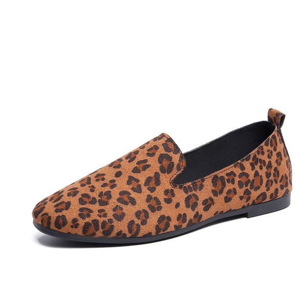 2019 Sexy flache Schuhe mit Leopardenmuster, Damen-Slipper, 2019 neue Ballettschuhe, Damen-Lederrasen, lässige Ballerinas, große Größe